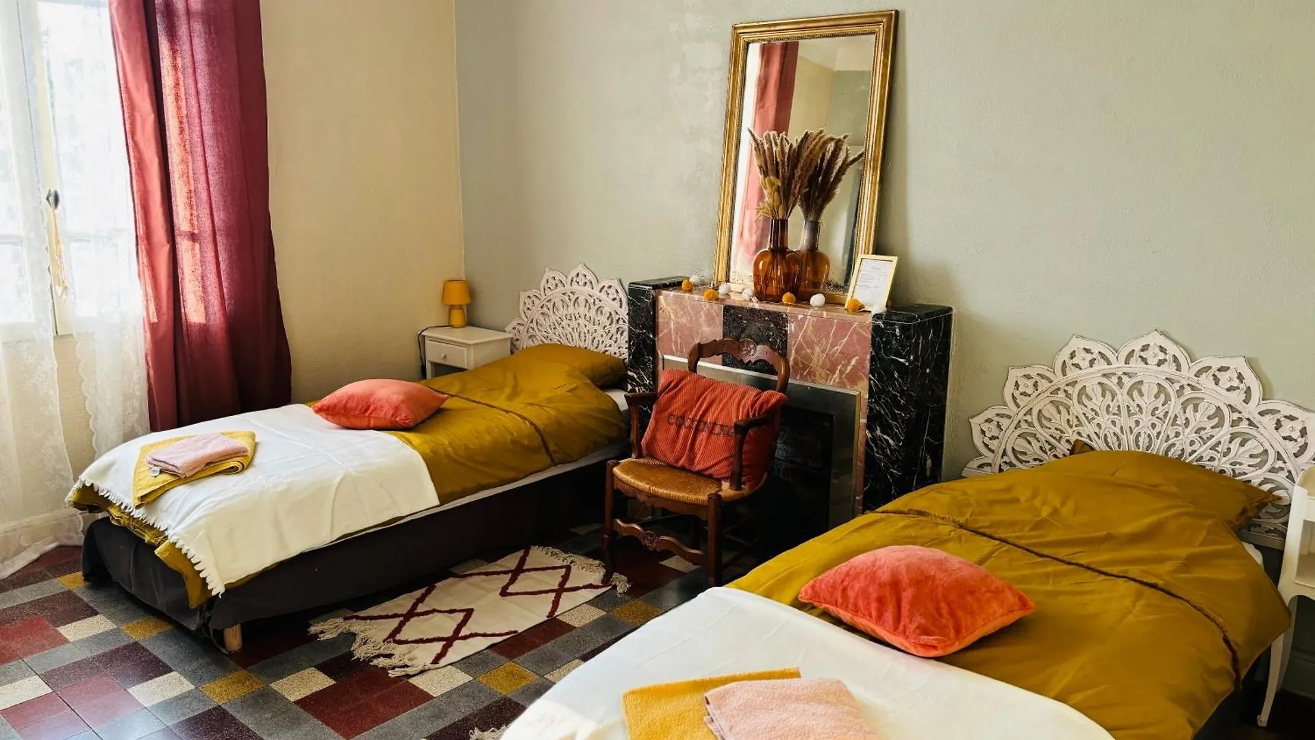Bed and Breakfast La Cassiopee à Caromb 0*,