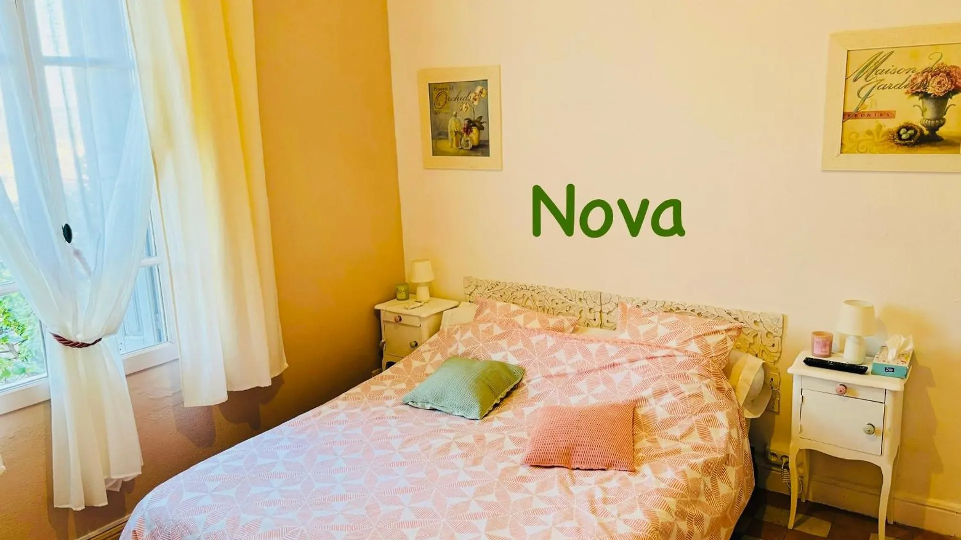 La Cassiopee Bed & Breakfast Caromb France