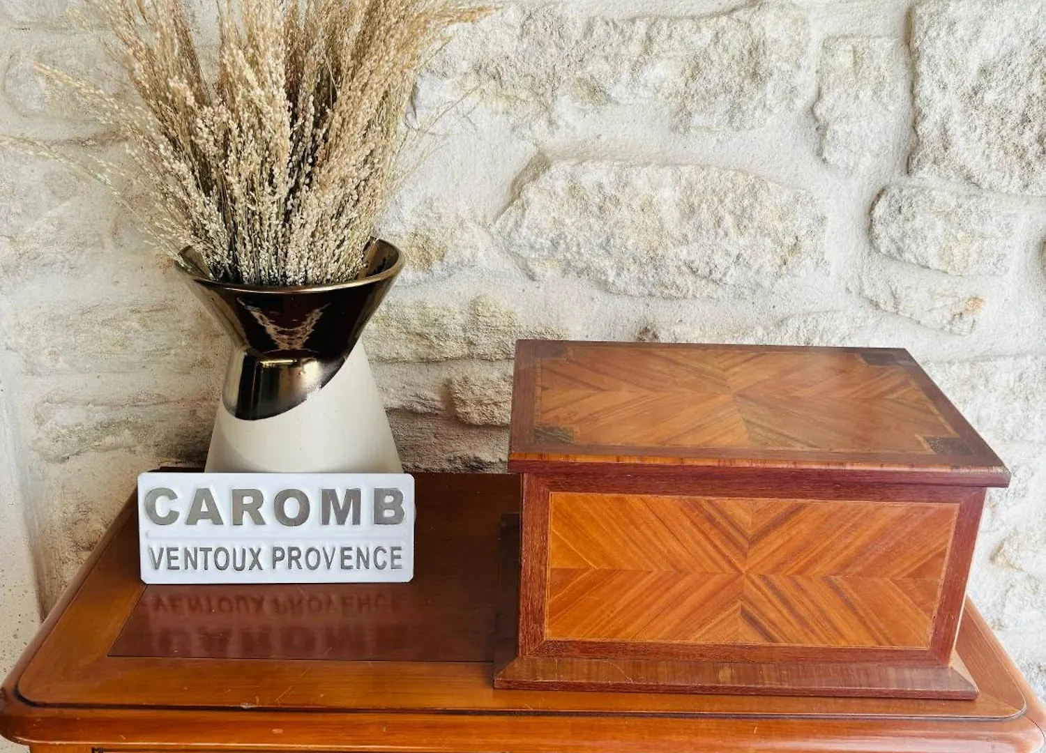La Cassiopee Bed & Breakfast Caromb